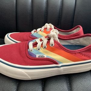 VANS COMFYCUSH Size 6.5 Women, 5 Mens - Burgundy